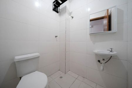 Banheiro de apartamento para alugar com 1 quarto, 37m² em Vila Dalila, São Paulo