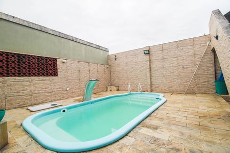 Casa para alugar com 510m², 4 quartos e 1 vaga Casa para alugar com 510m², 4 quartos e 1 vagaPiscina
