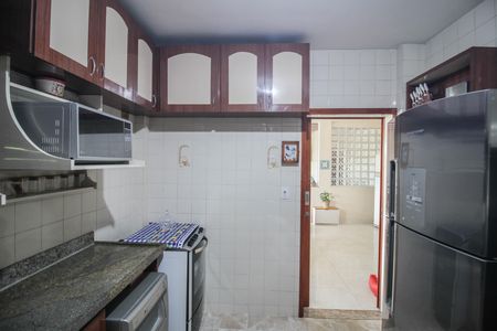 Casa para alugar com 510m², 4 quartos e 1 vaga Casa para alugar com 510m², 4 quartos e 1 vagaCozinha