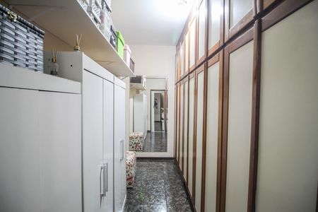 Casa para alugar com 510m², 4 quartos e 1 vaga Casa para alugar com 510m², 4 quartos e 1 vagaCloset da suíte
