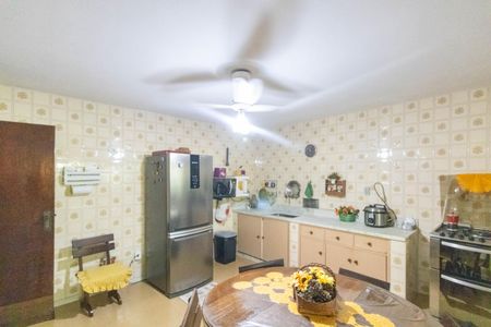 Casa para alugar com 400m², 5 quartos e 4 vagasCozinha