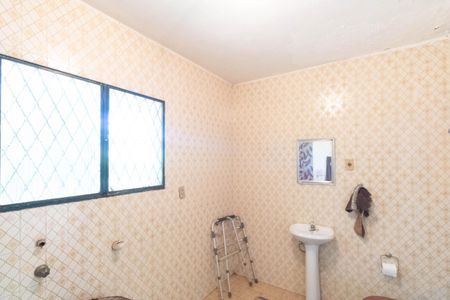 Casa para alugar com 400m², 5 quartos e 4 vagasBanheiro Social