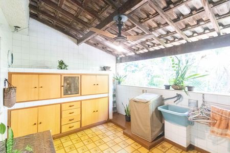 Casa para alugar com 400m², 5 quartos e 4 vagasÁrea de Serviço