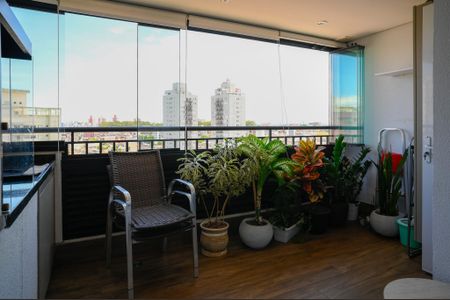 Apartamento para alugar com 74m², 2 quartos e 2 vagas Apartamento para alugar com 74m², 2 quartos e 2 vagasVaranda