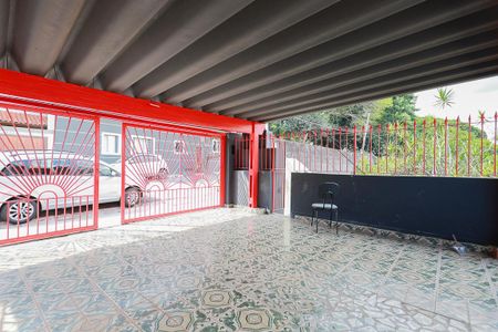 Casa à venda com 100m², 2 quartos e 1 vaga Casa à venda com 100m², 2 quartos e 1 vagaGaragem