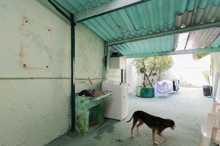 Casa à venda com 100m², 2 quartos e 1 vaga Casa à venda com 100m², 2 quartos e 1 vagaÁrea de serviço