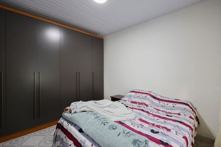 Casa à venda com 100m², 2 quartos e 1 vaga Casa à venda com 100m², 2 quartos e 1 vagaQuarto