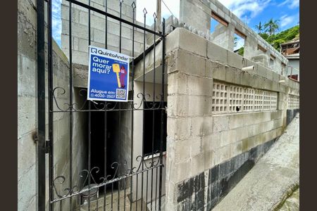 Fachada  de apartamento para alugar com 1 quarto, 28m² em Pantanal, Florianópolis