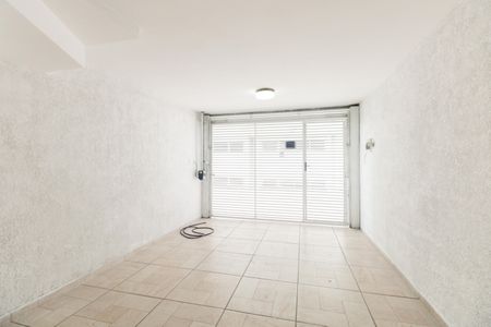 Casa de condomínio para alugar com 95m², 2 quartos e 2 vagas Casa de condomínio para alugar com 95m², 2 quartos e 2 vagasGaragem