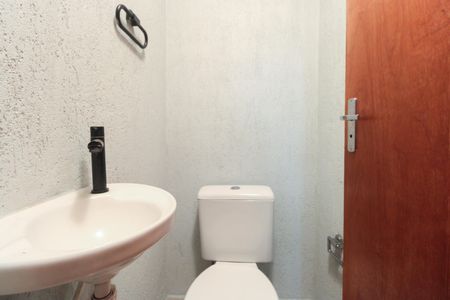 Casa de condomínio para alugar com 95m², 2 quartos e 2 vagas Casa de condomínio para alugar com 95m², 2 quartos e 2 vagasLavabo