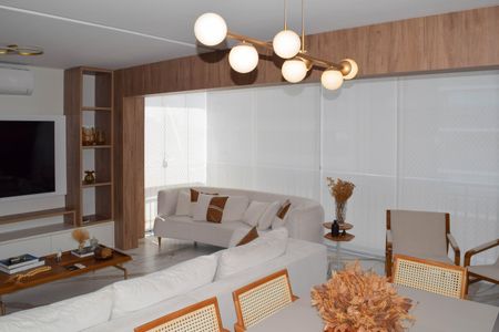 Apartamento à venda com 106m², 2 quartos e 2 vagasSala