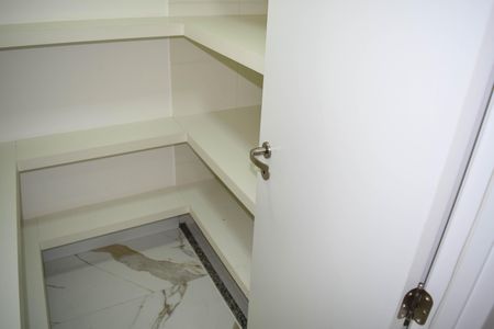 Apartamento à venda com 106m², 2 quartos e 2 vagasDespensa