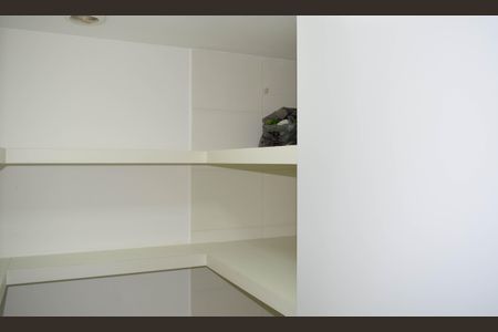 Apartamento à venda com 106m², 2 quartos e 2 vagasDespensa