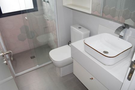 Apartamento à venda com 106m², 2 quartos e 2 vagasBanheiro Suíte 2