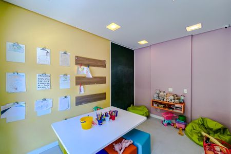 Studio para alugar com 35m², 1 quarto e sem vaga Studio para alugar com 35m², 1 quarto e sem vagaBrinquedoteca