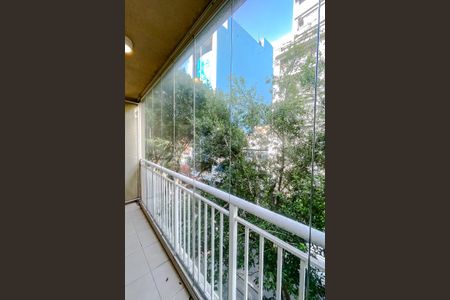 Studio para alugar com 35m², 1 quarto e sem vaga Studio para alugar com 35m², 1 quarto e sem vagaVaranda