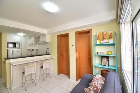 Sala de apartamento para alugar com 1 quarto, 30m² em Bigorrilho, Curitiba