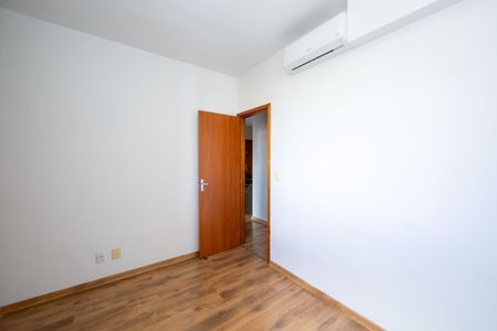 Apartamento para alugar com 58m², 2 quartos e 2 vagas Apartamento para alugar com 58m², 2 quartos e 2 vagasQUARTO2