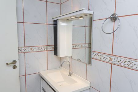 Casa de condomínio para alugar com 136m², 3 quartos e 1 vagaBanheiro da Suíte 1