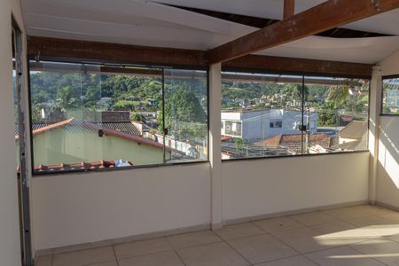 Casa de condomínio para alugar com 136m², 3 quartos e 1 vagaTerraço