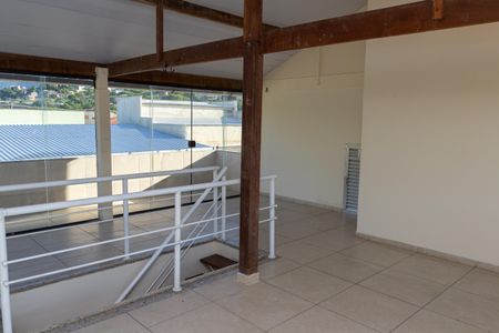 Casa de condomínio para alugar com 136m², 3 quartos e 1 vagaTerraço