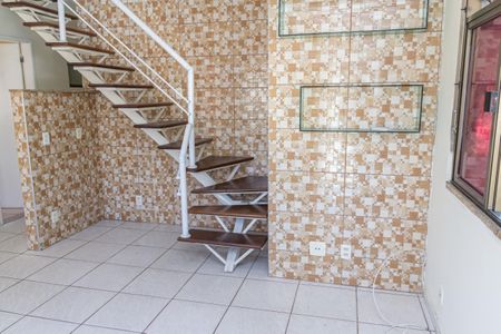 Casa de condomínio para alugar com 136m², 3 quartos e 1 vagaSala