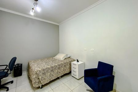 Casa para alugar com 150m², 2 quartos e 2 vagasQuarto 2