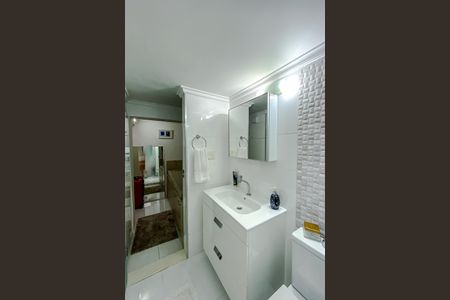 Casa para alugar com 150m², 2 quartos e 2 vagasBanheiro da Suíte