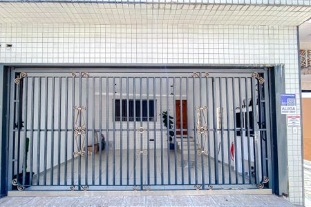 Casa para alugar com 150m², 2 quartos e 2 vagasFachada - Plaquinha