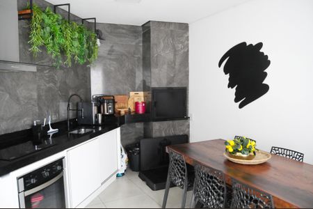 Casa à venda com 105m², 2 quartos e 2 vagasCozinha