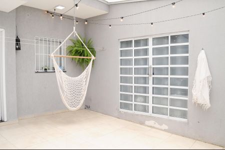 Casa à venda com 105m², 2 quartos e 2 vagasGaragem