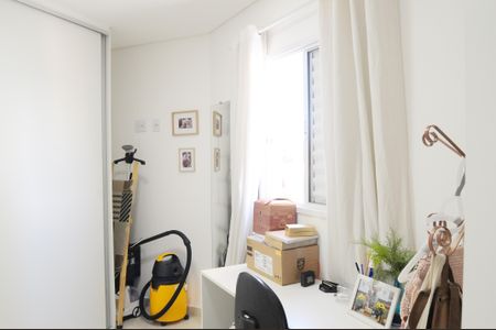 Casa à venda com 105m², 2 quartos e 2 vagasQuarto 2