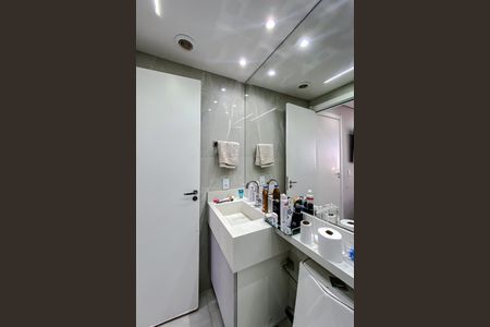 Apartamento à venda com 29m², 1 quarto e sem vagaBanheiro da Suíte