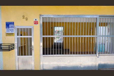 Casa à venda com 137m², 2 quartos e 1 vagaplaca