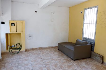 Casa à venda com 137m², 2 quartos e 1 vagaGaragem