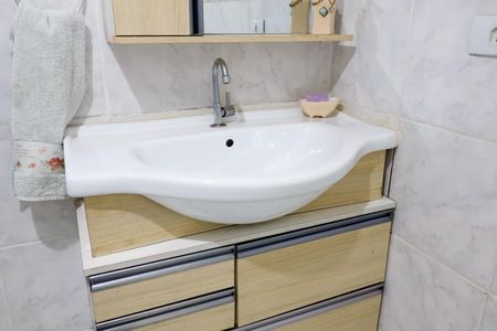 Casa à venda com 137m², 2 quartos e 1 vagaBanheiro