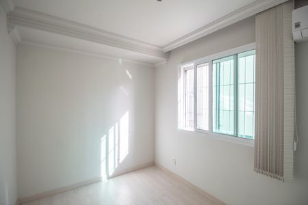 Apartamento à venda com 150m², 3 quartos e 2 vagasSuite 1