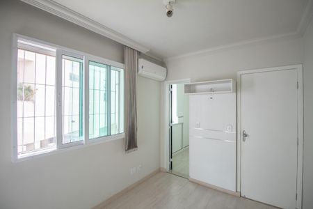 Apartamento à venda com 150m², 3 quartos e 2 vagasSuite 1