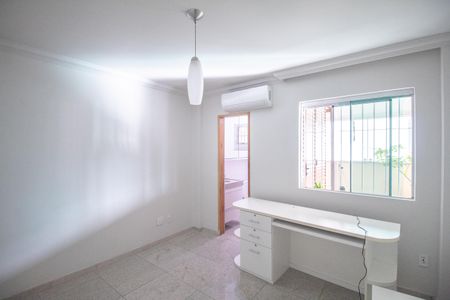 Apartamento à venda com 150m², 3 quartos e 2 vagasSuite 2