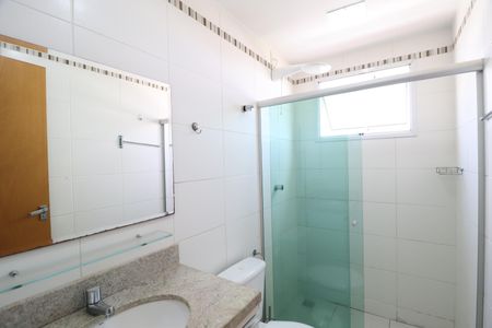 Banheiro Social de apartamento para alugar com 2 quartos, 67m² em Apartamento:, Uberlândia