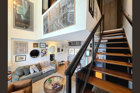 Apartamento para alugar com 67m², 1 quarto e 2 vagasEscada