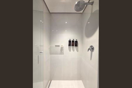 Apartamento para alugar com 67m², 1 quarto e 2 vagasBanheiro da Suíte