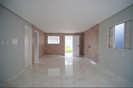 Casa à venda com 120m², 3 quartos e 2 vagasSala