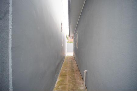 Casa à venda com 120m², 3 quartos e 2 vagasCorredor