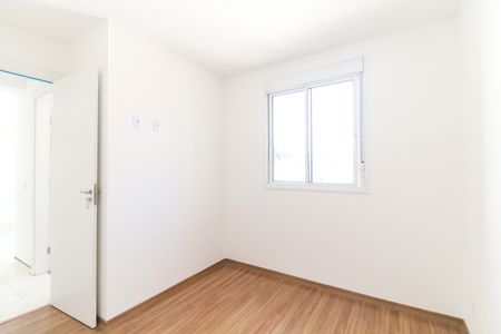 Quarto 1 de apartamento para alugar com 2 quartos, 66m² em Vila Carmosina, São Paulo