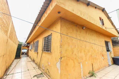 Casa à venda com 450m², 5 quartos e 3 vagas Casa à venda com 450m², 5 quartos e 3 vagasCorredor Externo