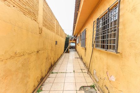 Casa à venda com 450m², 5 quartos e 3 vagas Casa à venda com 450m², 5 quartos e 3 vagasCorredor Externo