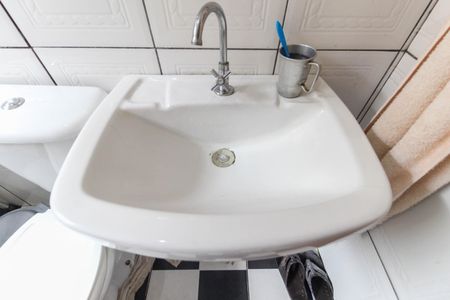 Casa à venda com 450m², 5 quartos e 3 vagas Casa à venda com 450m², 5 quartos e 3 vagasBanheiro