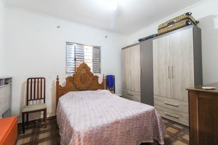 Casa à venda com 450m², 5 quartos e 3 vagas Casa à venda com 450m², 5 quartos e 3 vagasQuarto 2