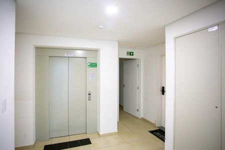 Apartamento para alugar com 47m², 2 quartos e 1 vagaHall de entrada